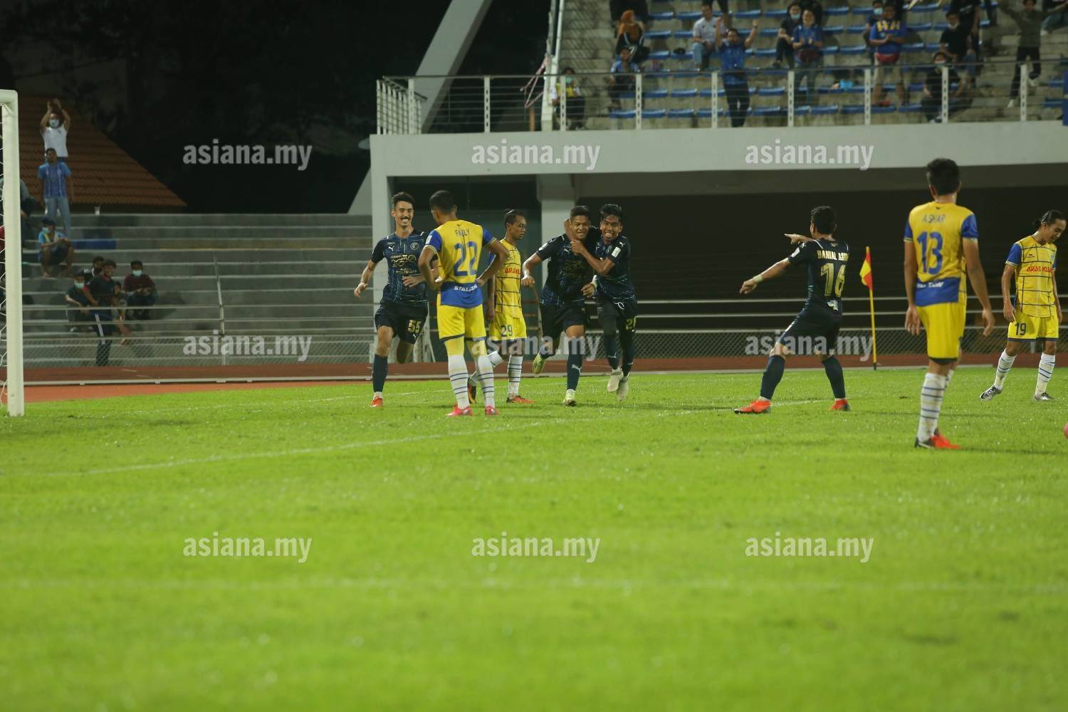 Vs pahang penang sri Malaysian Football